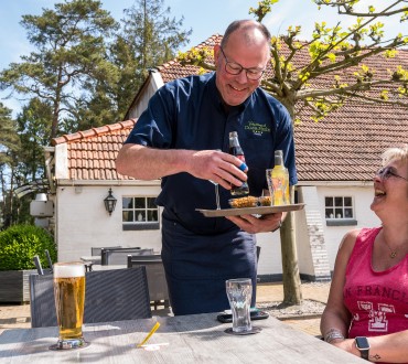 Restaurant met terras bij Diana Heide Drenthe