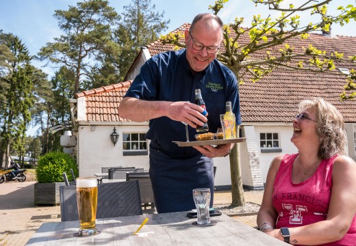 Restaurant met terras bij Diana Heide Drenthe