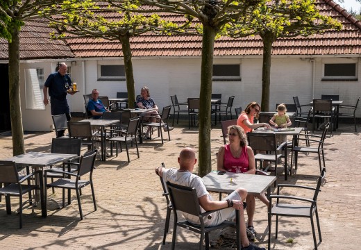 Restaurant terras sfeer Diana Heide
