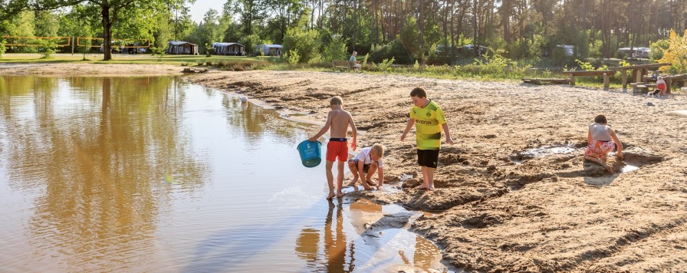 Faciliteiten strandbad formaat website.jpg